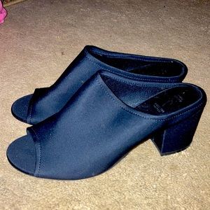 Womens Simply Vera Wang shoes